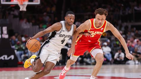 San Antonio Spurs at Charlotte Hornets odds, picks and predictions.